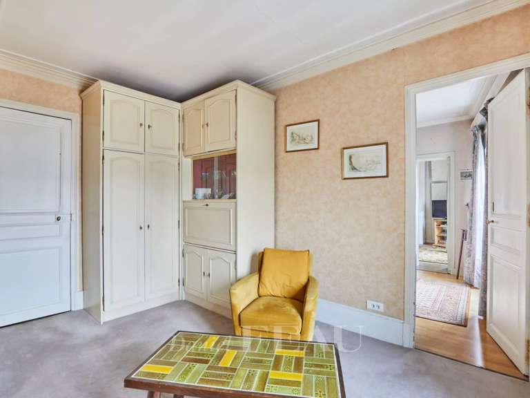 Appartement Paris 7e - 3 chambres - 77m²