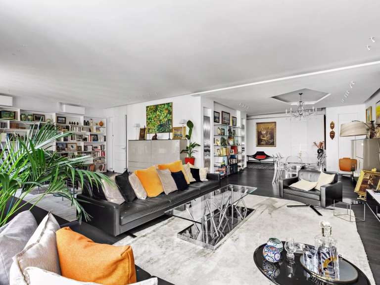 Appartement Paris 7e - 3 chambres - 186m²