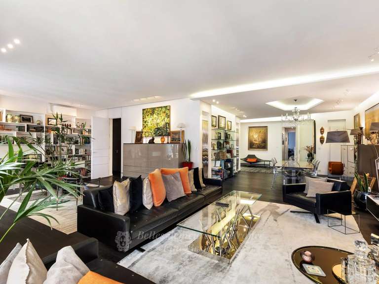 Appartement Paris 7e - 3 chambres - 186m²