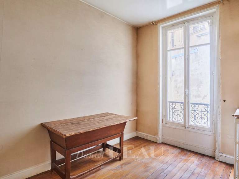 Appartement Paris 7e - 3 chambres - 77m²