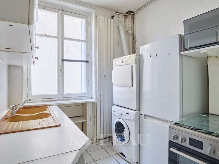 Appartement Paris 7e - 3 chambres - 77m²