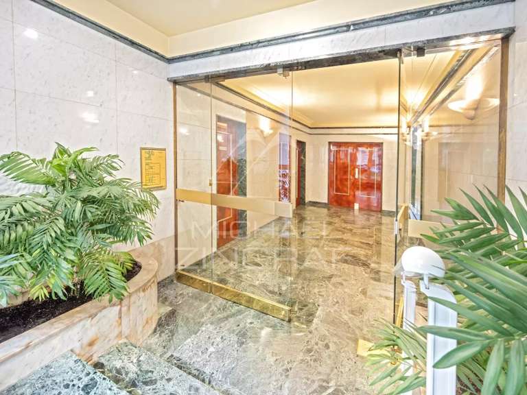 Apartment Paris 7e - 218m²