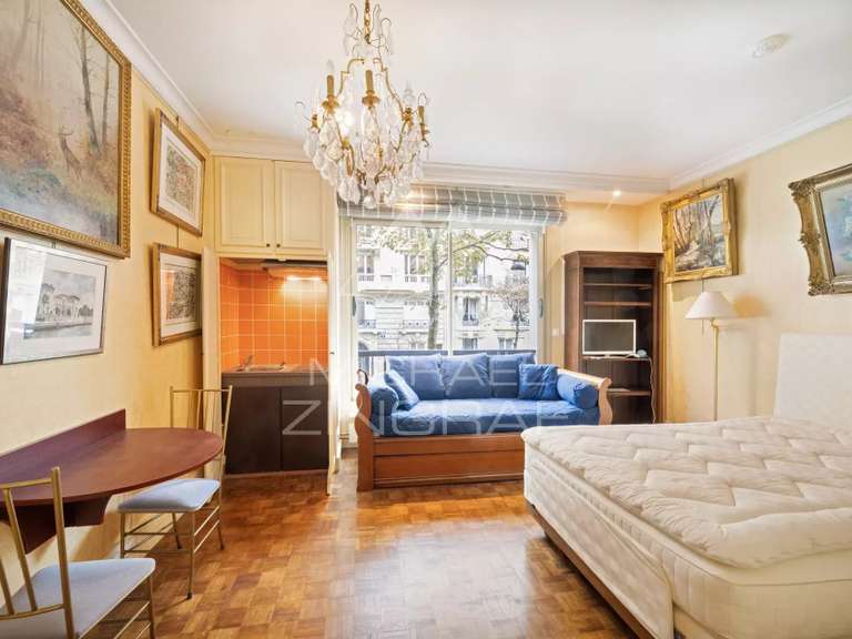 Apartment Paris 7e - 218m²