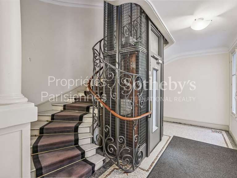 Appartement Paris 7e - 3 chambres - 134m²