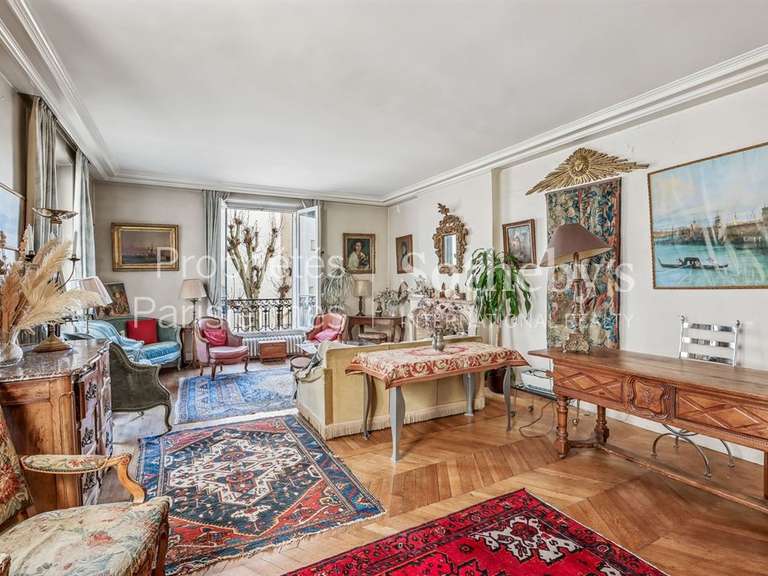 Appartement Paris 7e - 3 chambres - 134m²