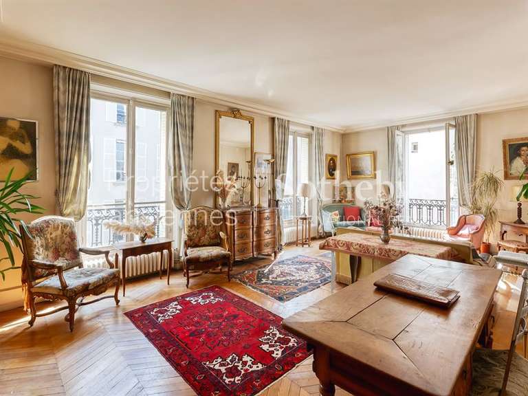 Appartement Paris 7e - 3 chambres - 134m²