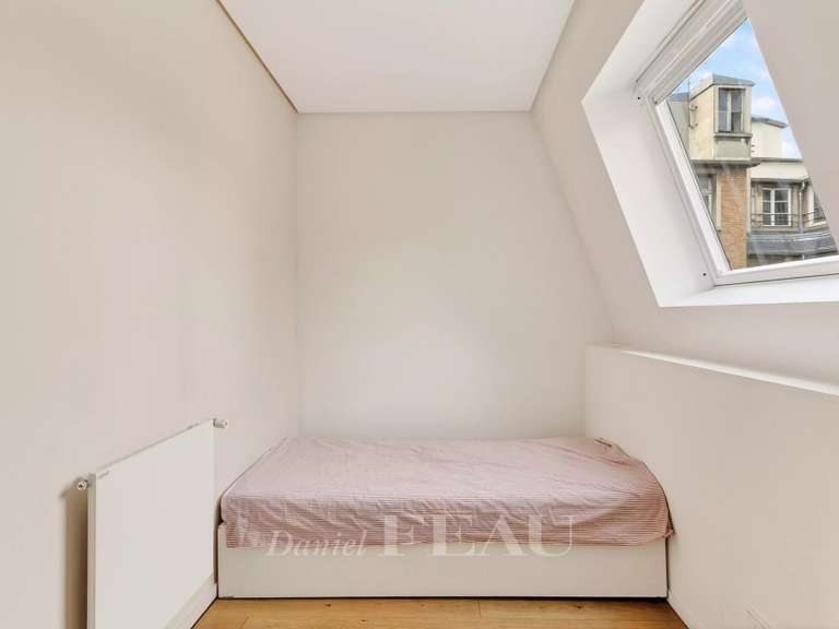 Appartement Paris 7e - 2 chambres - 66m²