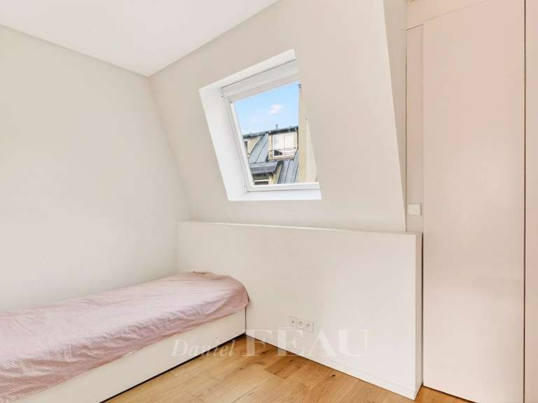 Appartement Paris 7e - 2 chambres - 66m²