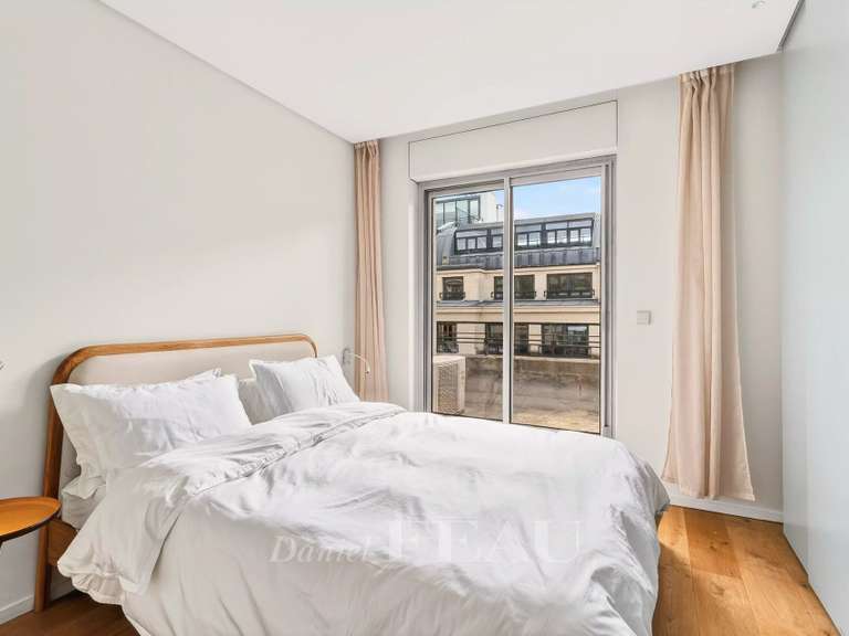 Appartement Paris 7e - 2 chambres - 66m²