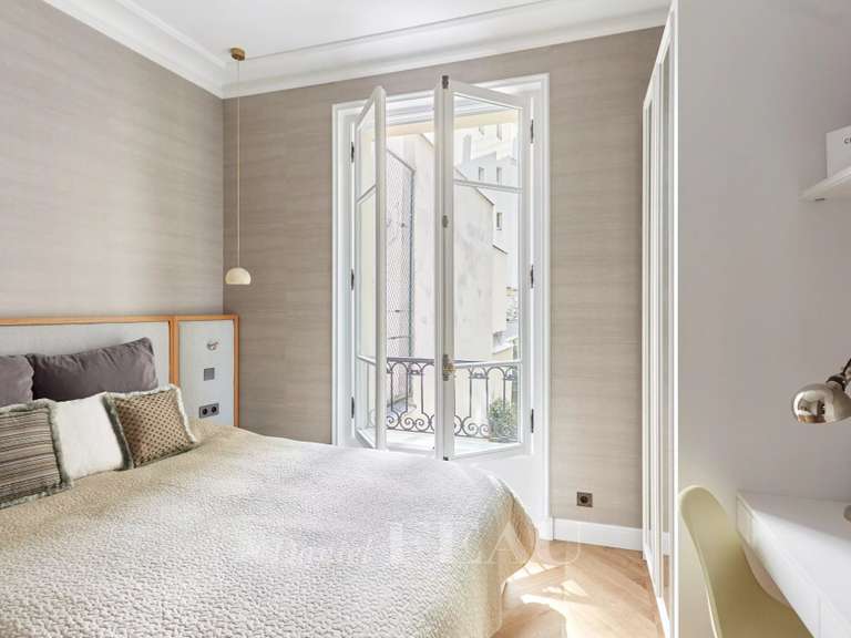Appartement Paris 7e - 2 chambres - 96m²