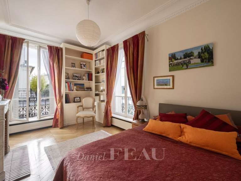 Appartement Paris 7e - 3 chambres - 145m²
