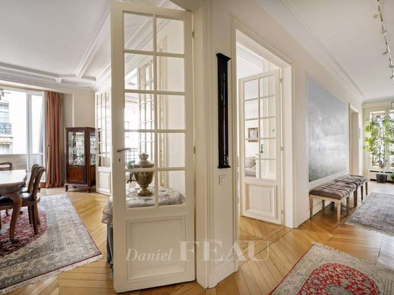 Appartement Paris 7e - 3 chambres - 145m²