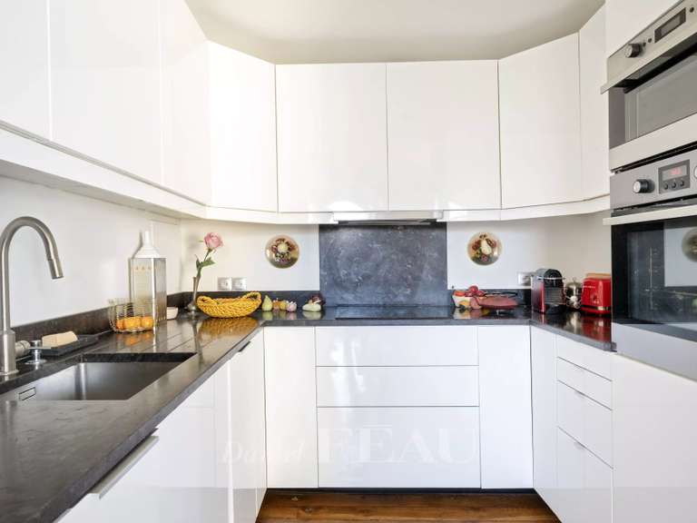 Appartement Paris 7e - 2 chambres - 76m²