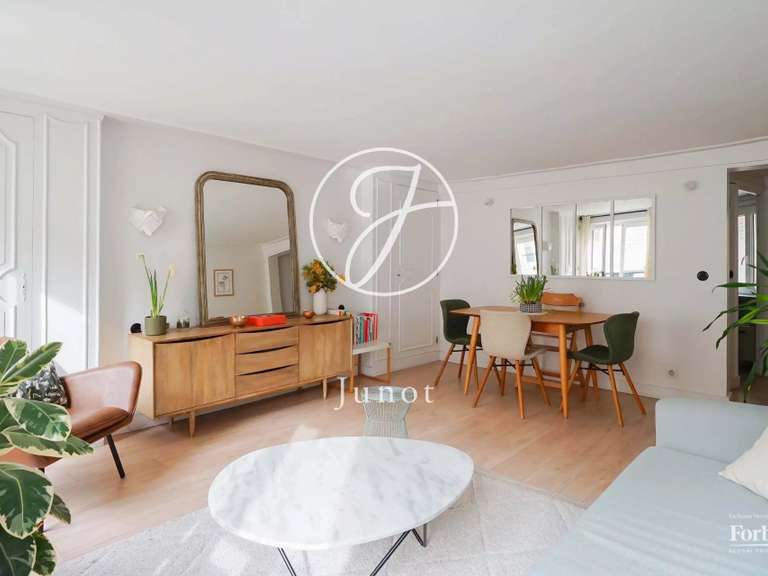 Appartement Paris 7e - 2 chambres - 68m²