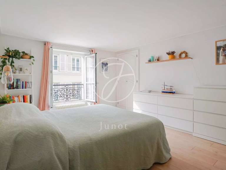 Appartement Paris 7e - 2 chambres - 68m²