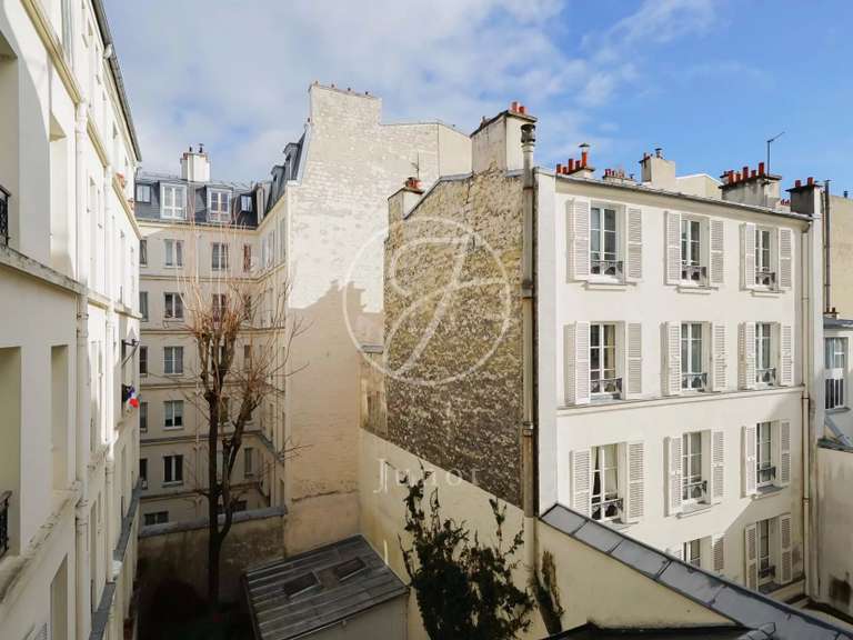 Appartement Paris 7e - 2 chambres - 68m²