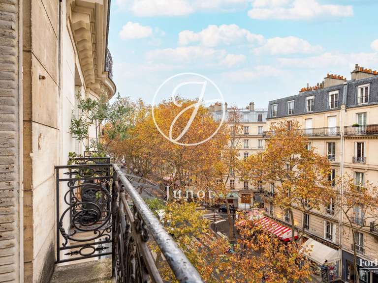 Appartement Paris 7e - 2 chambres - 112m²