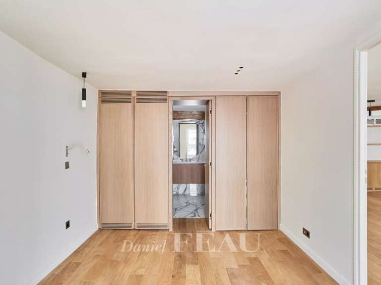 Appartement Paris 7e - 2 chambres - 89m²