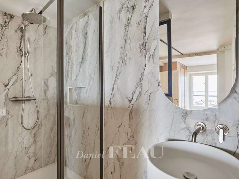 Appartement Paris 7e - 2 chambres - 89m²