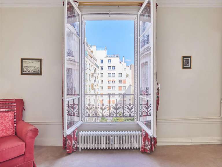 Appartement Paris 7e - 2 chambres - 68m²