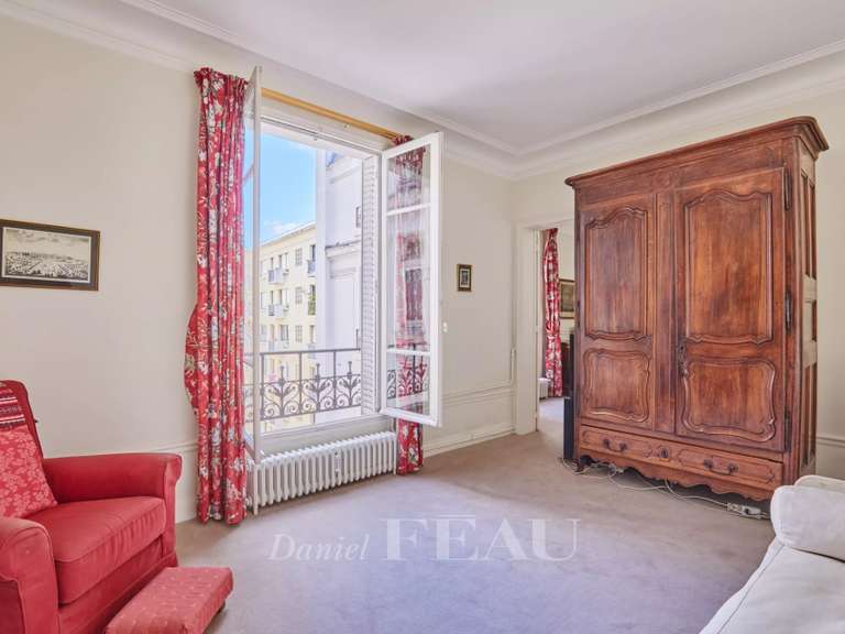 Appartement Paris 7e - 2 chambres - 68m²