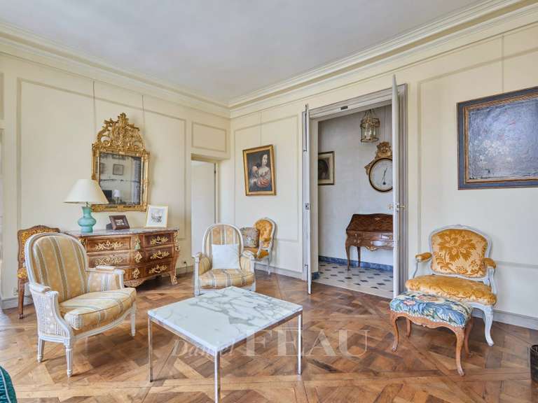 Apartment Paris 7e - 2 bedrooms - 110m²