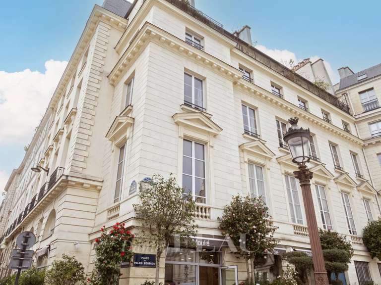 Appartement Paris 7e - 2 chambres - 110m²