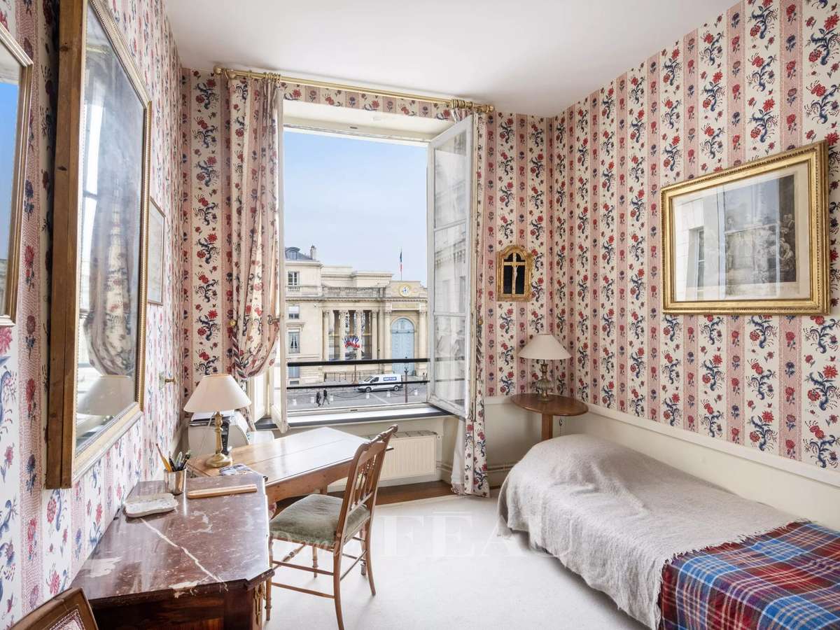 Apartment Paris 7e