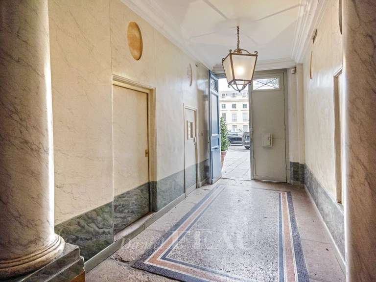 Appartement Paris 7e - 2 chambres - 110m²