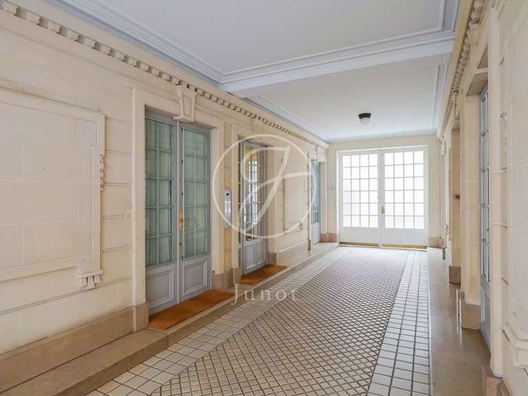 Appartement Paris 7e - 3 chambres - 112m²