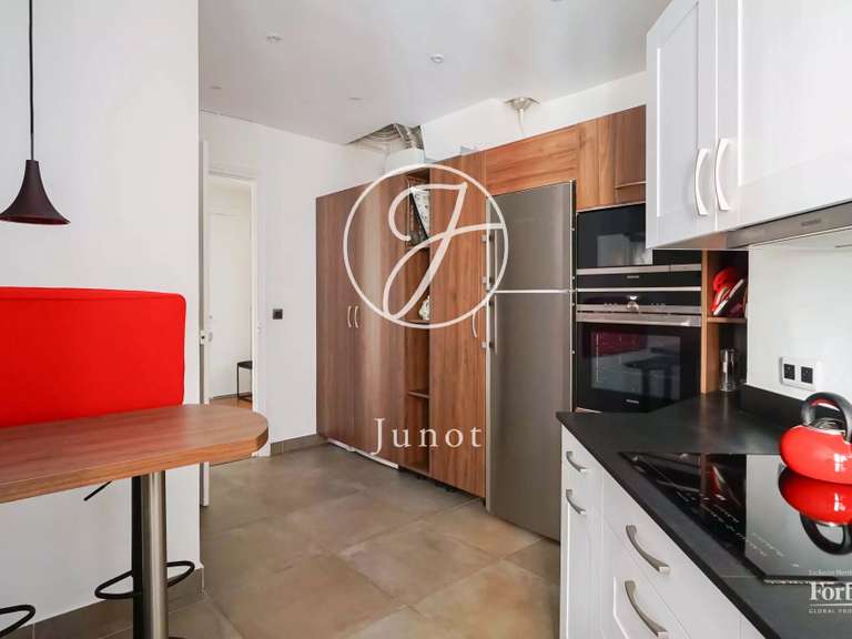 Appartement Paris 7e - 2 chambres - 85m²