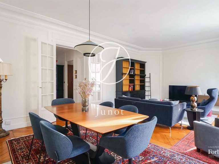 Appartement Paris 7e - 2 chambres - 85m²