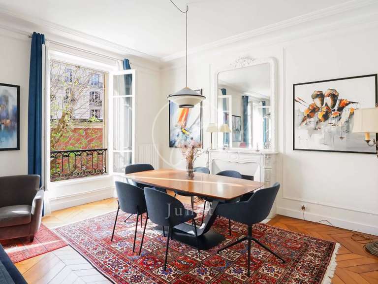 Appartement Paris 7e - 2 chambres - 85m²