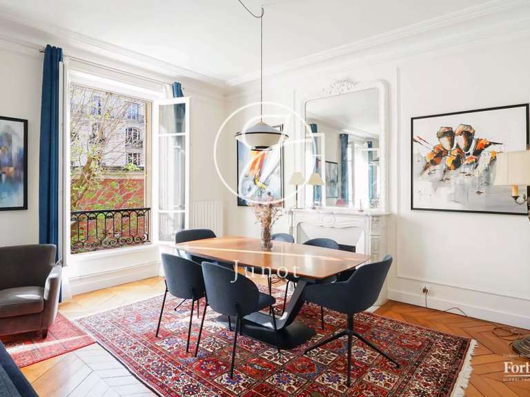 Appartement Paris 7e - 2 chambres - 85m²