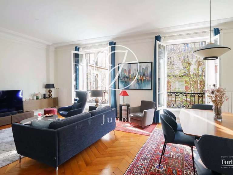 Appartement Paris 7e - 2 chambres - 85m²