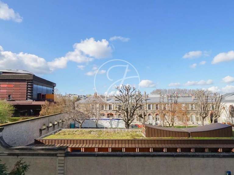 Appartement Paris 7e - 2 chambres - 85m²