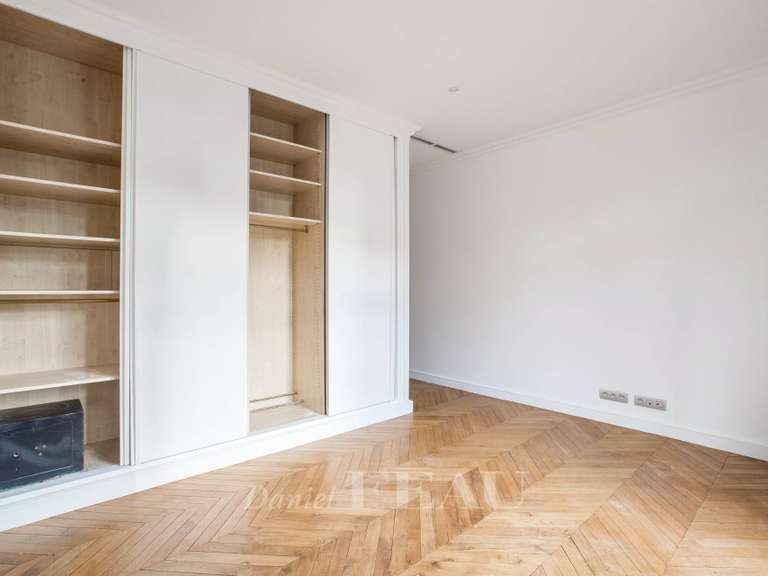 Apartment Paris 7e - 3 bedrooms - 199m²