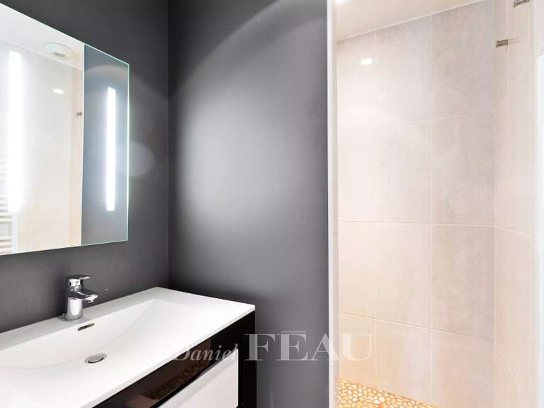 Appartement Paris 7e - 3 chambres - 125m²