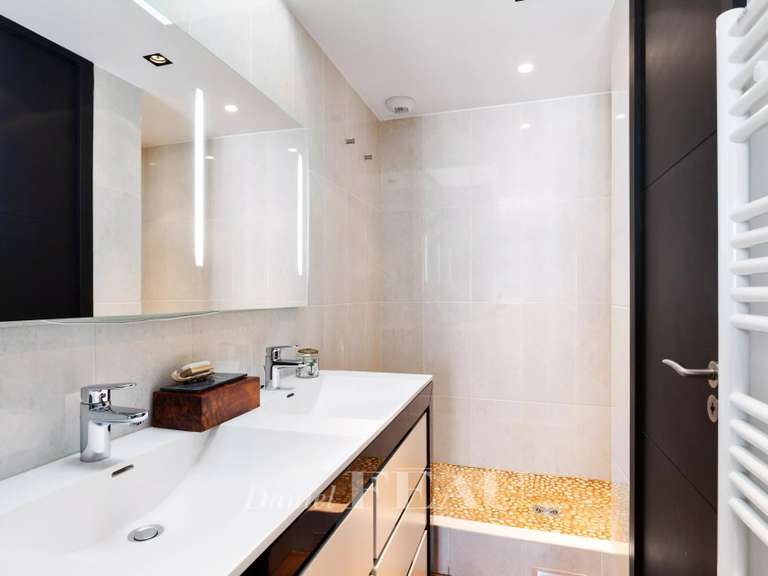 Appartement Paris 7e - 3 chambres - 125m²