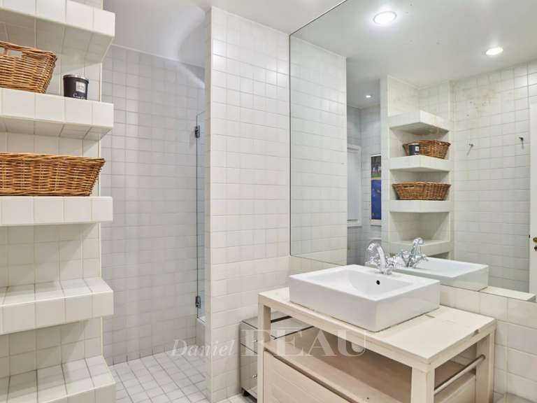 Appartement Paris 7e - 2 chambres - 105m²