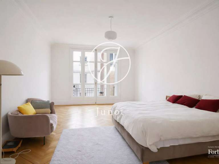 Appartement Paris 7e - 3 chambres - 199m²