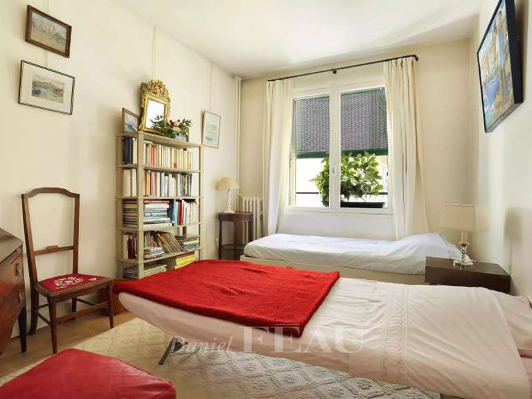 Appartement Paris 7e - 3 chambres - 83m²
