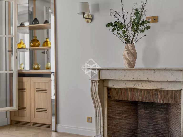Appartement Paris 7e - 2 chambres - 135m²