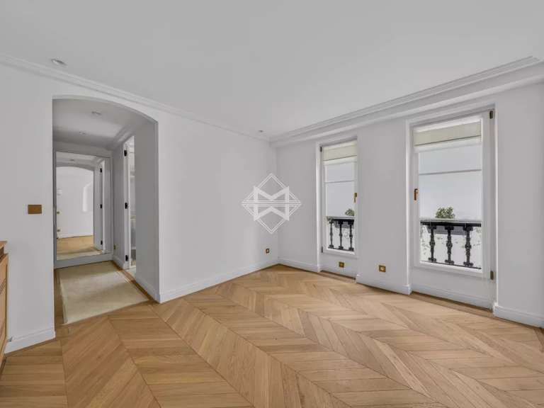 Apartment Paris 7e - 2 bedrooms - 135m²