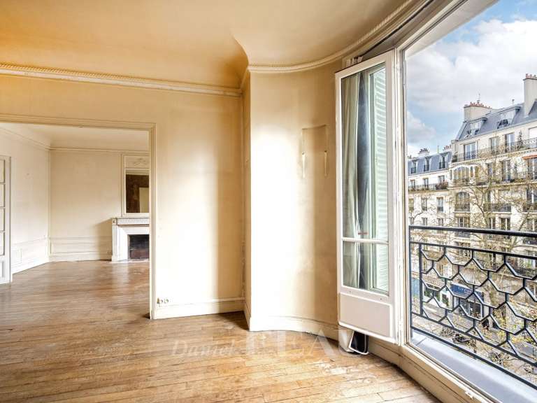 Appartement Paris 7e - 3 chambres - 117m²