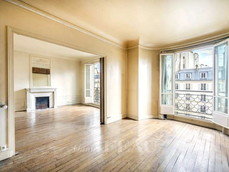 Appartement Paris 7e - 3 chambres - 117m²