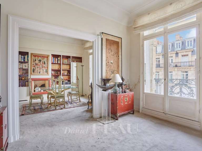 Appartement Paris 7e - 3 chambres - 160m²