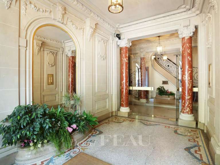 Appartement Paris 7e - 3 chambres - 160m²