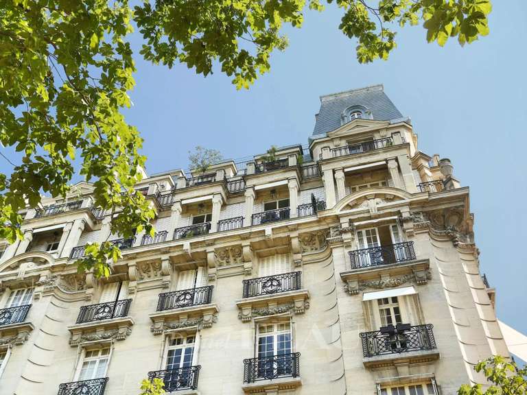Appartement Paris 7e - 3 chambres - 160m²