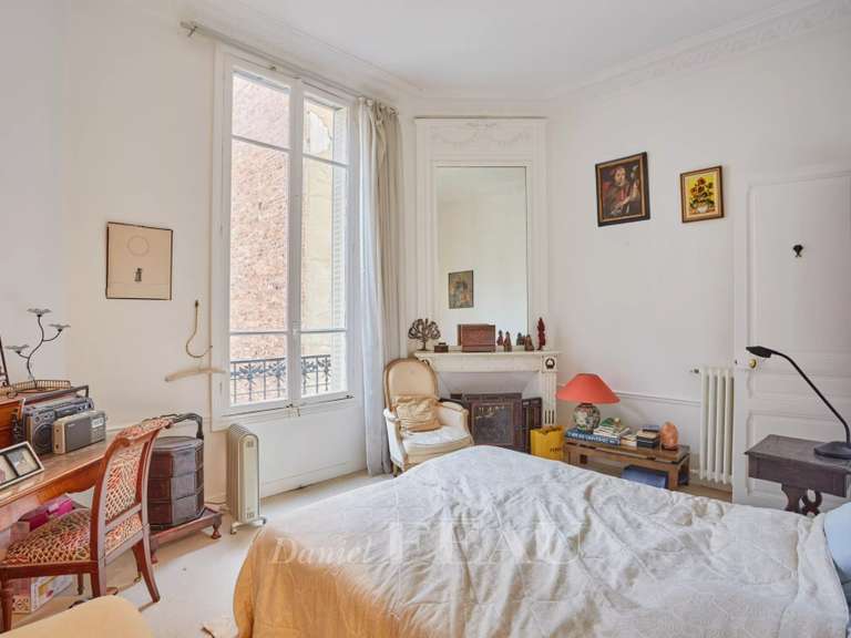 Appartement Paris 7e - 3 chambres - 160m²